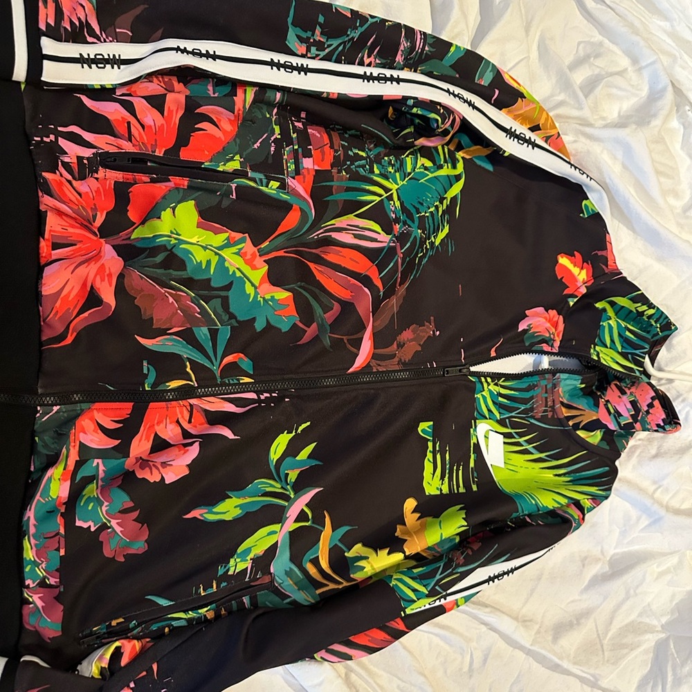 Men’s Nike Us Large Floral Black Jacket with Colorful Design